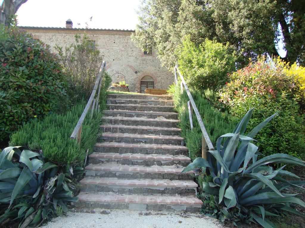 Agriturismo Tre Madonne Монтериджиони Экстерьер фото