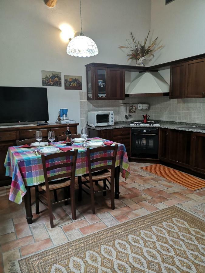 Agriturismo Tre Madonne Монтериджиони Экстерьер фото